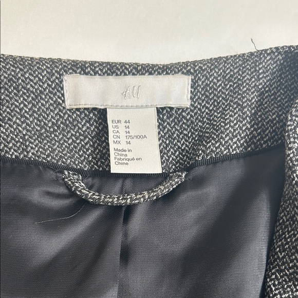 H&M Charcoal and Black Blazer with Zipper Details - Picture 2 of 5